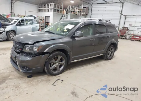 2015 Dodge Journey Crossroad z USA, uszkodzony, nr VIN 3C4PDDGG3FT589618